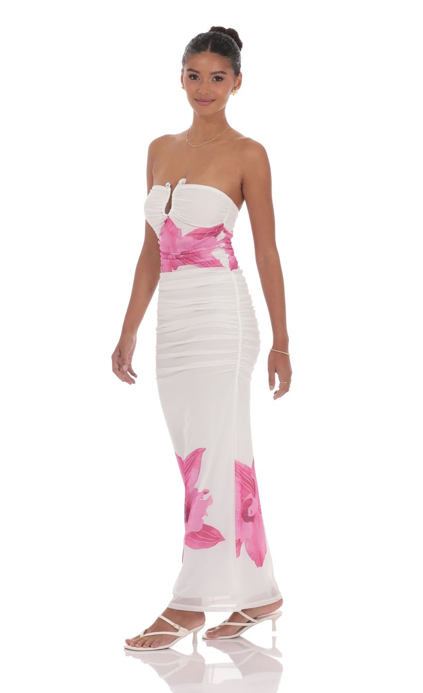 Picture Embellished Floral Bodycon Maxi Dress in White. Source: https://media-img.lucyinthesky.com/data/product-media/850xAUTO/0a5b9fe8-d4d1-40b5-b3da-17c3b2b8b045.jpg