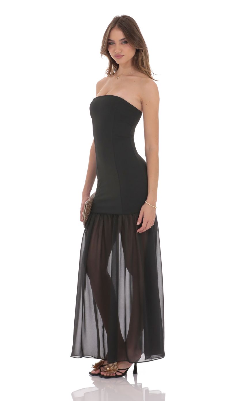 Picture Strapless Chiffon Drop Skirt Maxi Dress in Black. Source: https://media-img.lucyinthesky.com/data/product-media/850xAUTO/9a510b59-0def-4b21-9db4-7ac5f04c565d.jpg